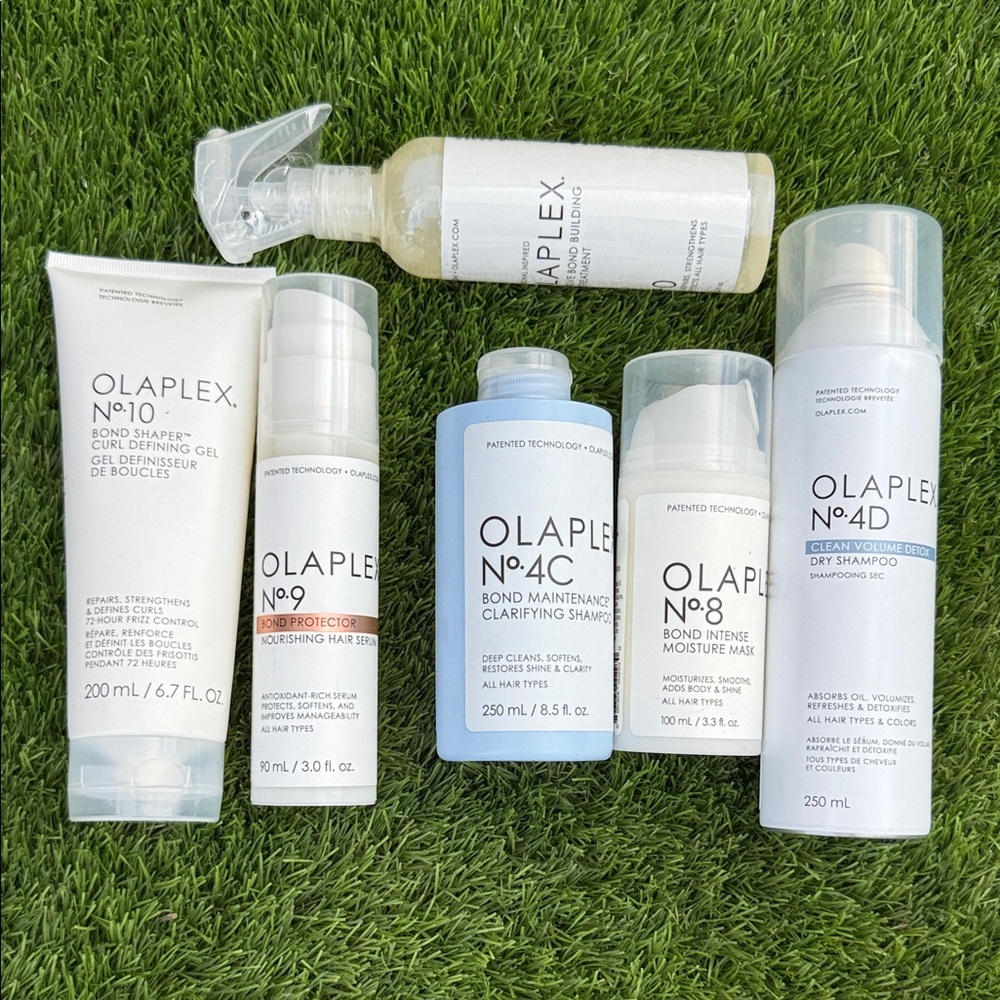 OLAPLEX Skincare Collection - White and Cream